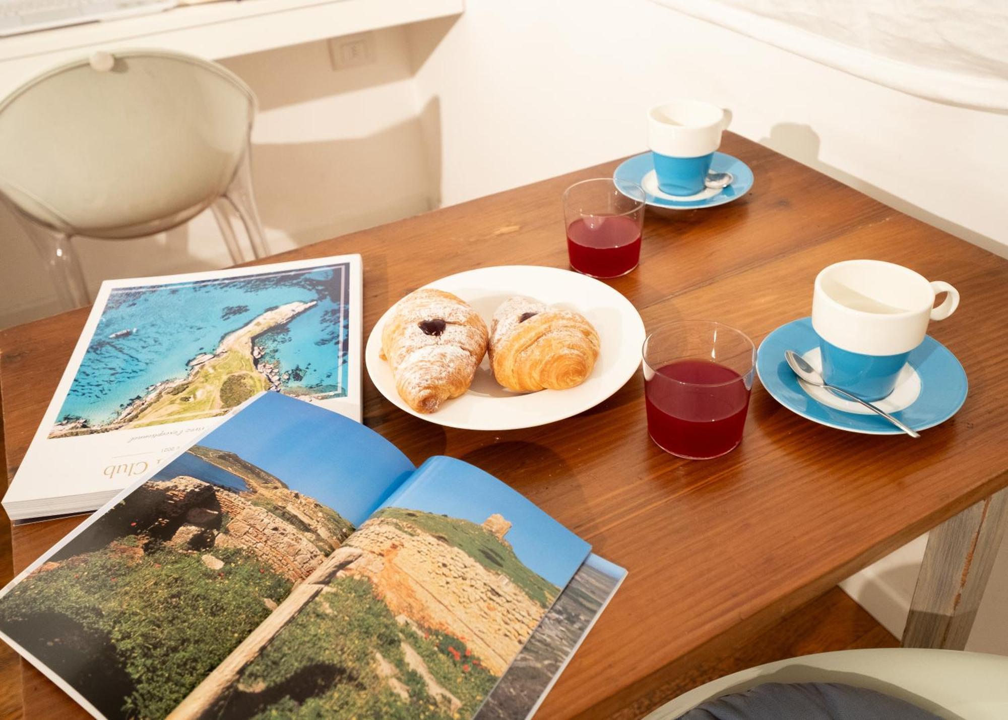 Blue Domus Apartment Cagliari Bagian luar foto